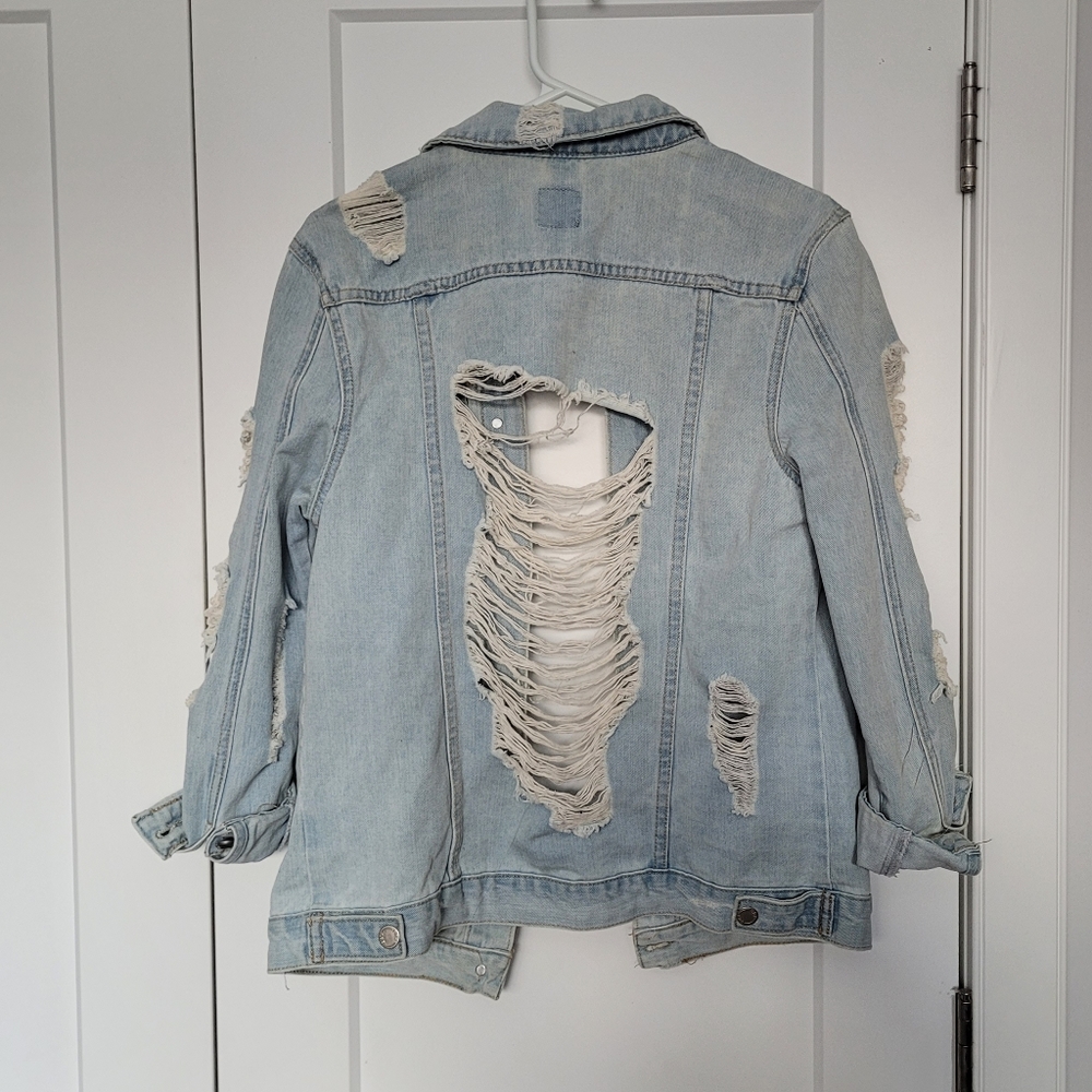 Distressed denim jacket - Picture 3 of 4
